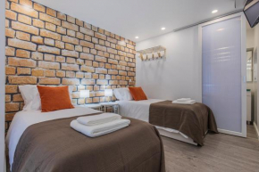 Studio in Alfama by Lucky Surface